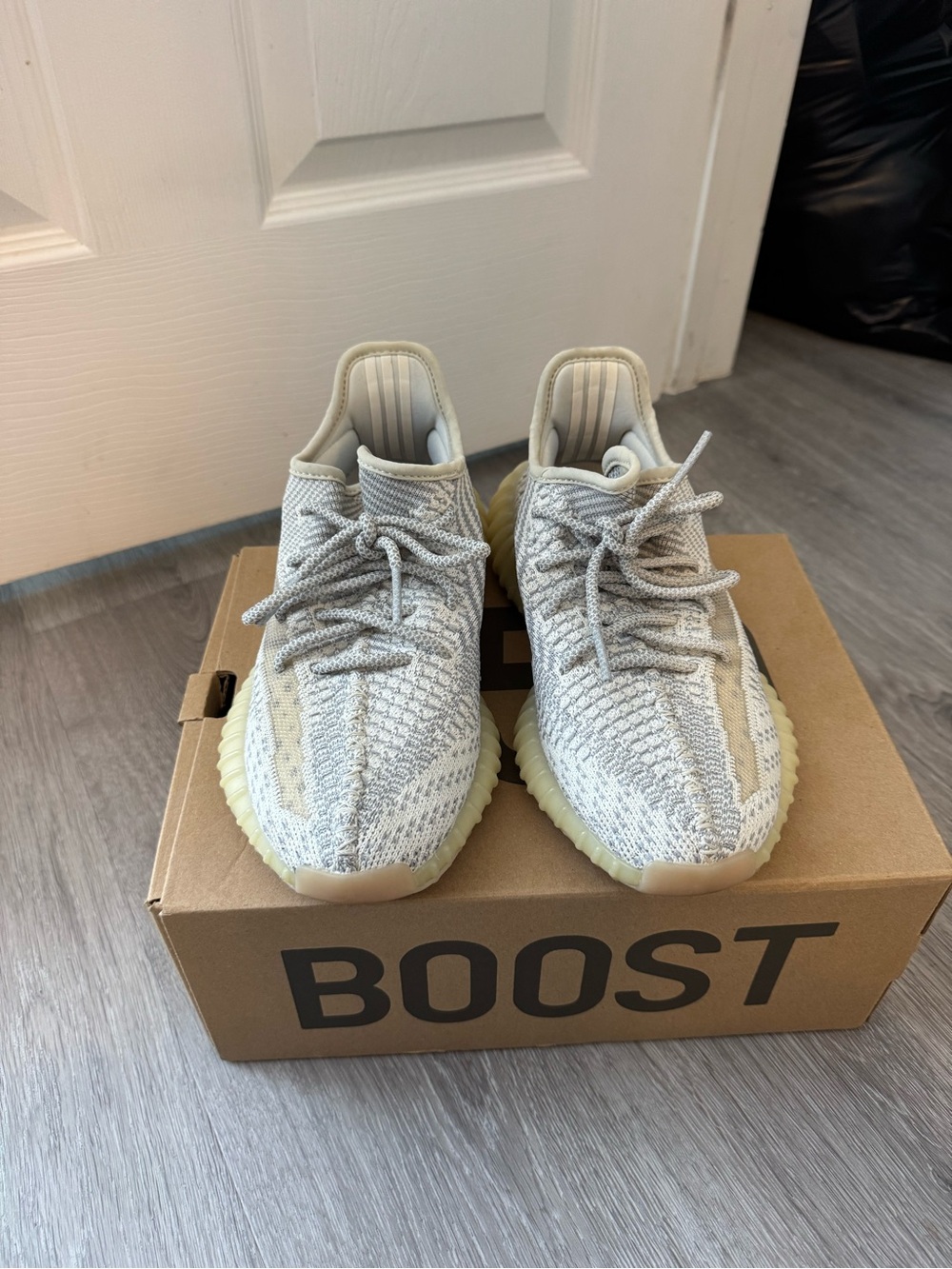 Adidas Yeezy Boost 350 V2 Sneakers